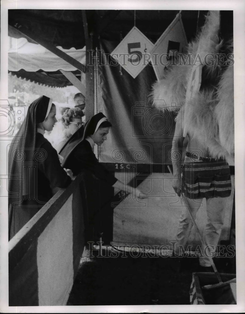 1966 Sisters at Cuyahoga County Fair in Berea - Historic Images