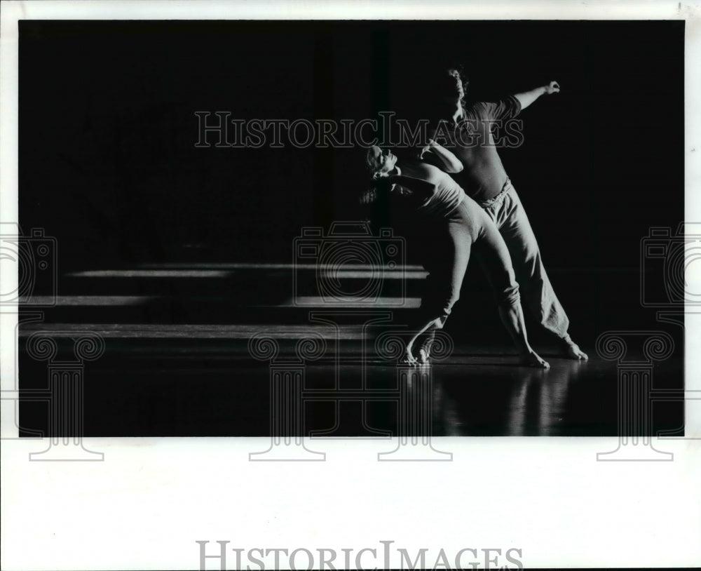 1989 Press Photo Partners Dance Consists of Nusha Martynuk and Cart McAdams - Historic Images