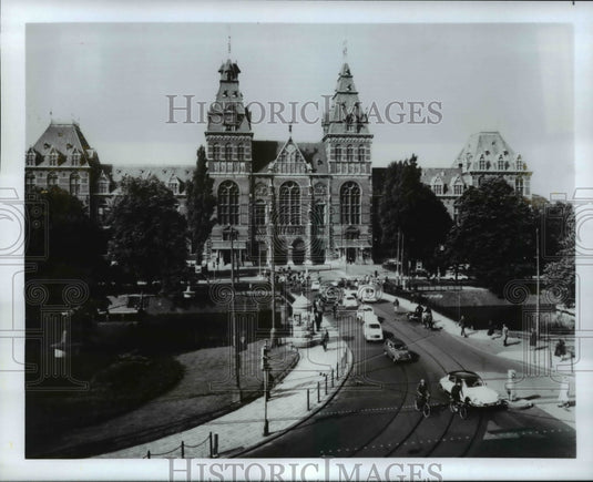 Press Photo Amesterdam's Rijksmuseum Houses in Netherlands - cvb57248 - Historic Images