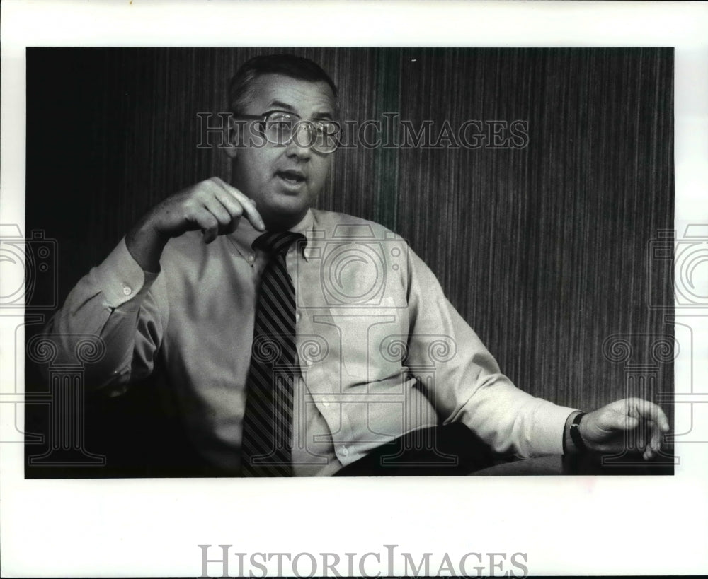 1987 Press Photo Chief Russell Maier-operating officer of the LTV - cvb57271 - Historic Images