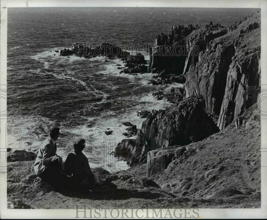 Press Photo View of Land's End, Atlantic Ocean in Cornwall, England. - Historic Images