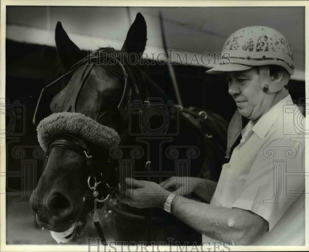 Press Photo Quite a Sensation with Robert C. Porter - Historic Images