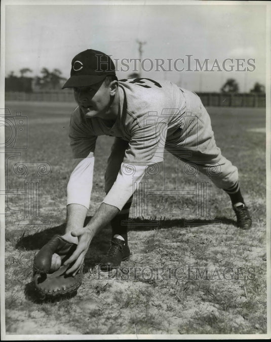 1942 Press Photo Larry Baiton, Baseball - cvb58078 - Historic Images