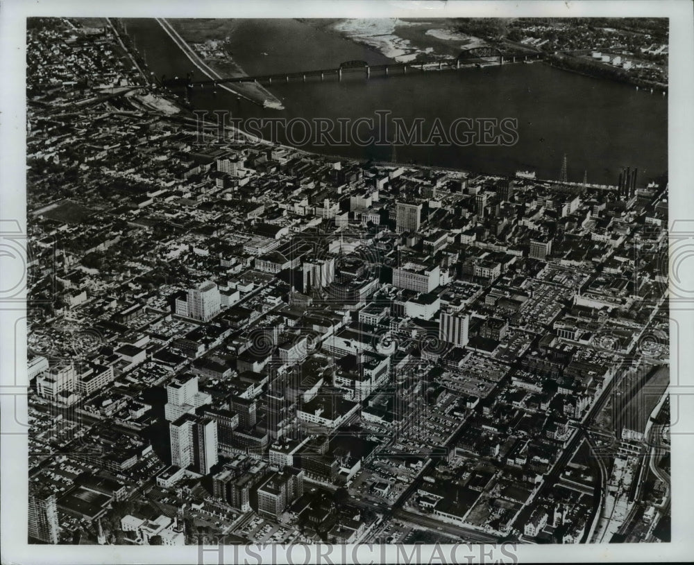 1970 Press Photo Ariel View of Louisville Kentucky - Historic Images