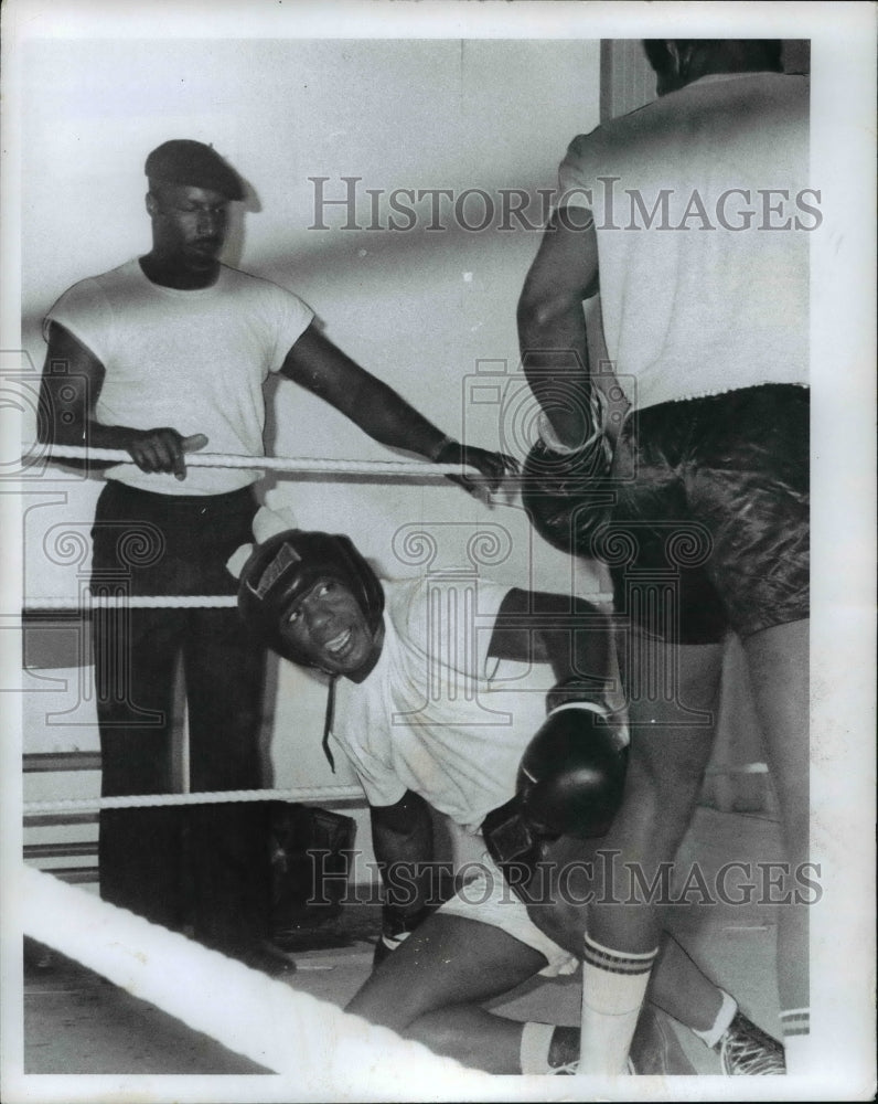 1971 Press Photo Former heavyweight champion Floyd Patterson - Historic Images