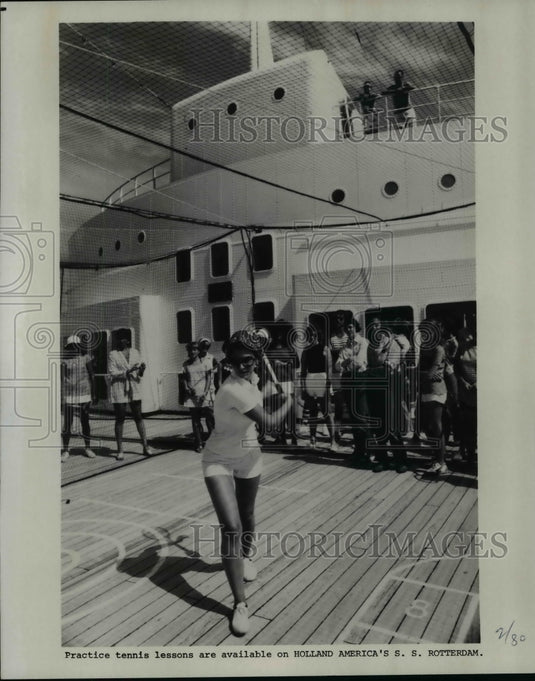 1980 Press Photo: practice tennis is available on Holland America's SS Rotterdam - Historic Images