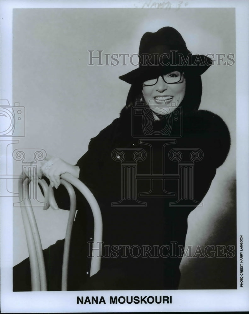 1993 Press Photo Nana Mouskouri - cvb59322 - Historic Images