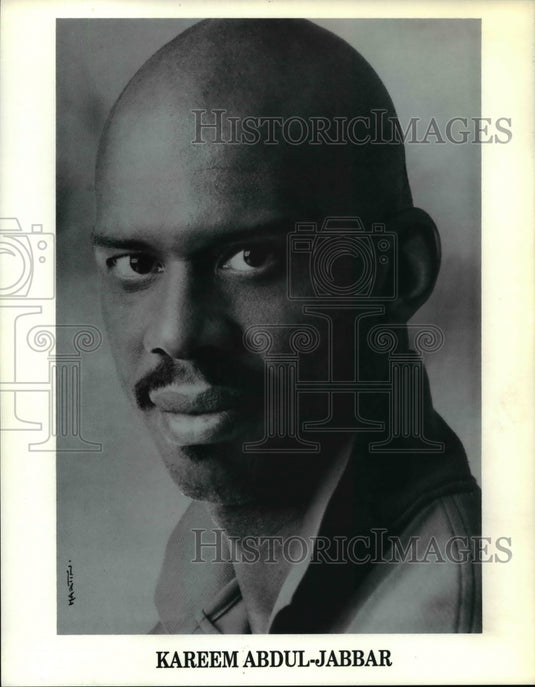 Press Photo Kareem Abdul Jabbar - cvb59605 - Historic Images