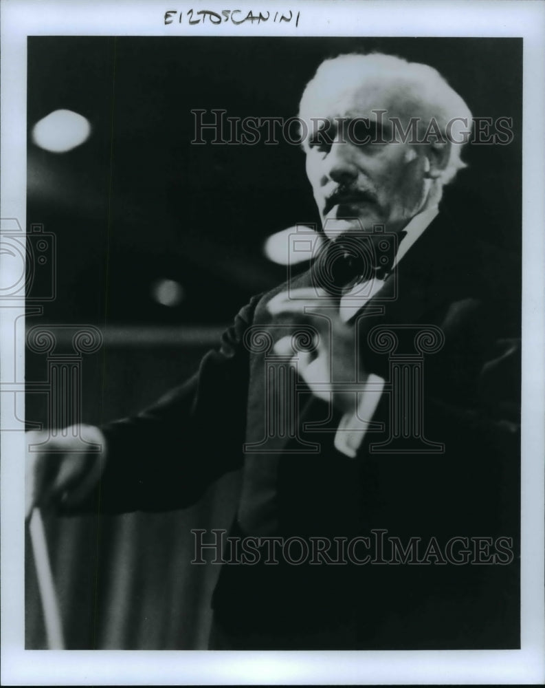 1986 Press Photo Arturo Toscanini, The Maestro Conducting NBC Symphony - Historic Images