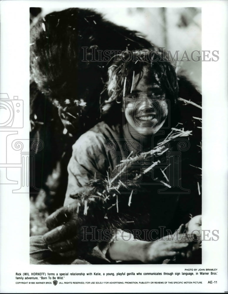 1995 Press Photo Scene from the Movie &quot;Born To Be Wild&quot; - cvb59756 - Historic Images