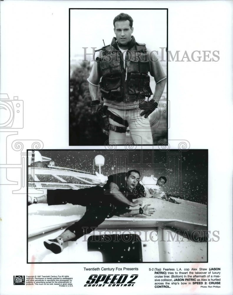 1997 Press Photo Scene from the Movie "Speed 2: Cruise Control" - cvb59757 - Historic Images