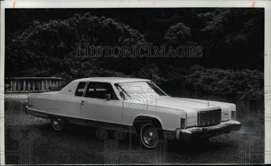 1975 1976 Lincoln Continental Town Coupe-Historic Images