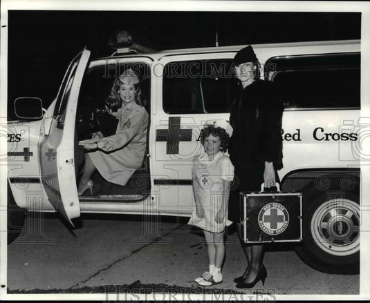 1984 Press Photo American Red Cross-Ceatta Mickey, Katy Grahapp and Sheila Wyse - Historic Images