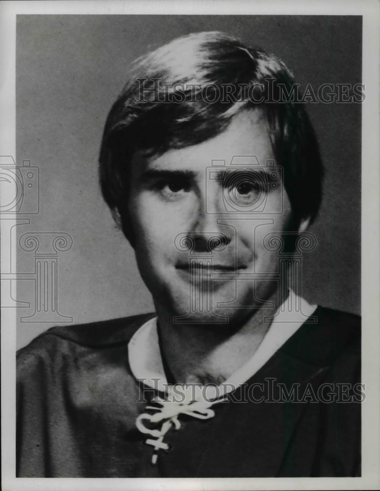 Press Photo Ken Dryden ABC Sportscaster - cvb60731 - Historic Images