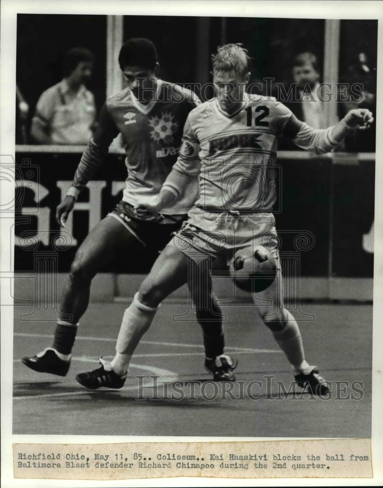 1985 Press Photo Richfield Ohio Coliseum-Kai Haaskivi blocks the ball - Historic Images