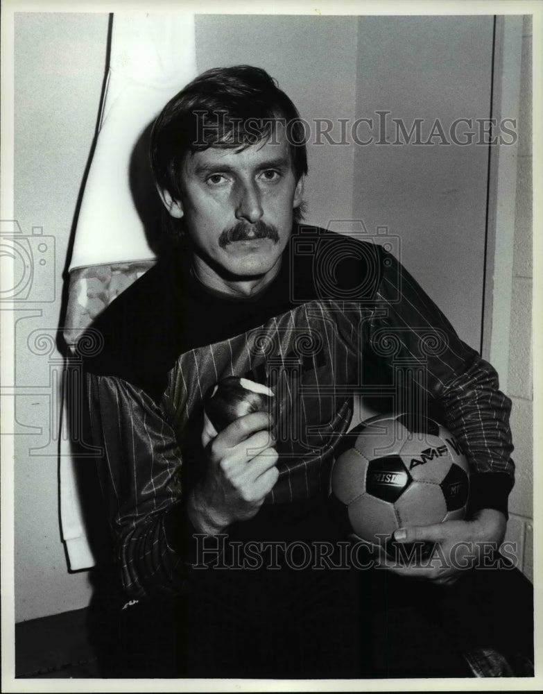 Press Photo Soccer player-Krys Sobieski - cvb60927 - Historic Images