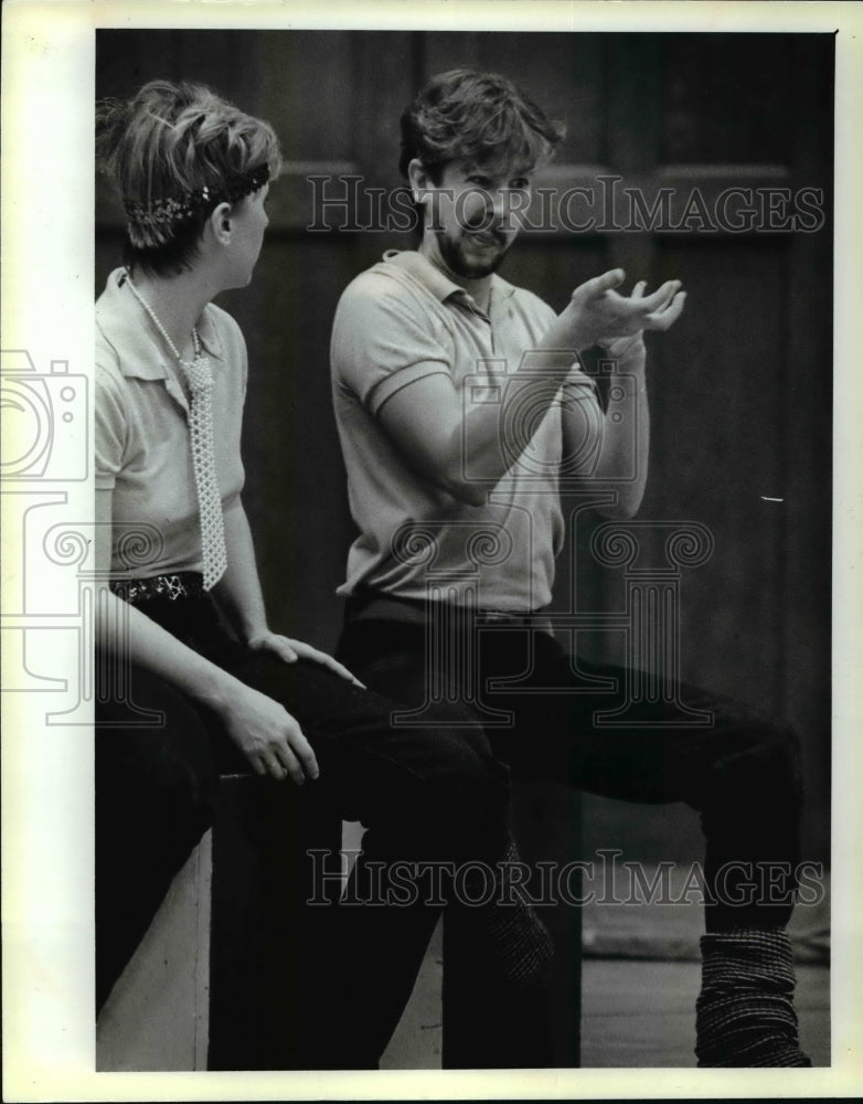 1986 Press Photo Fairmount Theater of the Deaf. First of A series . - cvb61284 - Historic Images