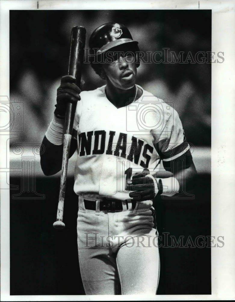 1987 Press Photo Julio Franco with the Cleveland Indians. - cvb61330 - Historic Images