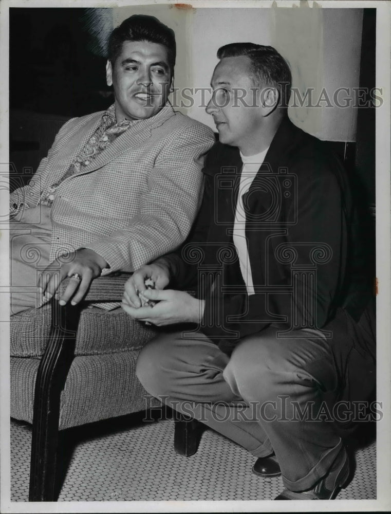 1953 Press Photo Cleveland Indians, L-R: Mike Garcia &amp; Steve Gromek - cvb61342 - Historic Images