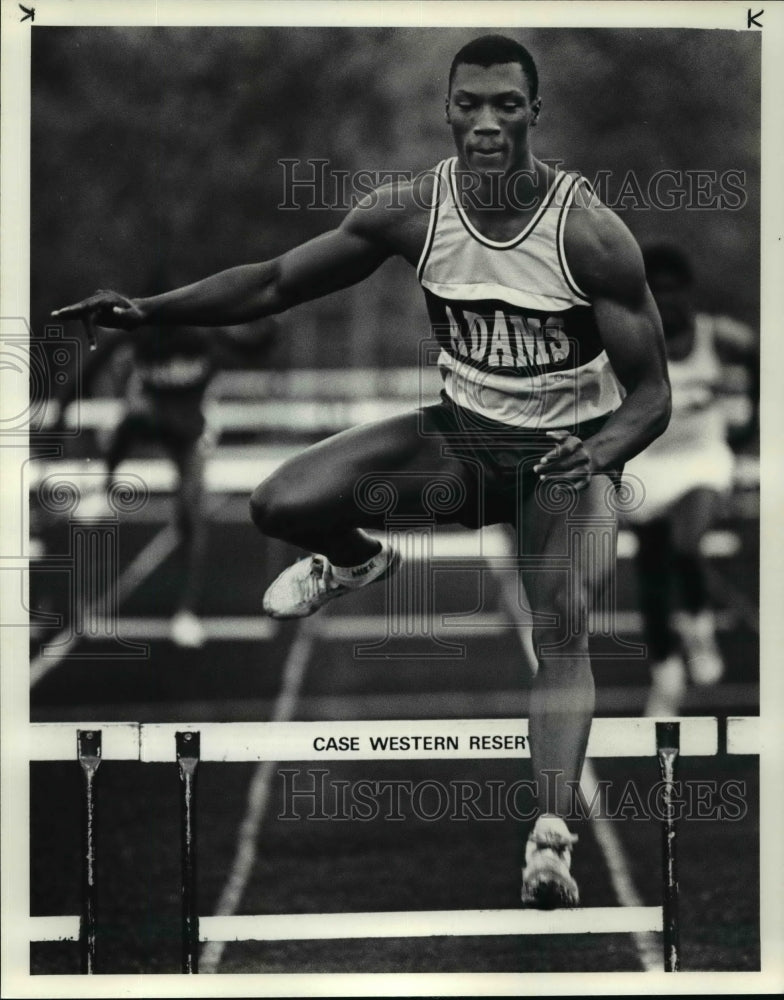 1986 Press Photo Anthony Morgan of John Adams wins 300 meter hurdles - cvb61350 - Historic Images