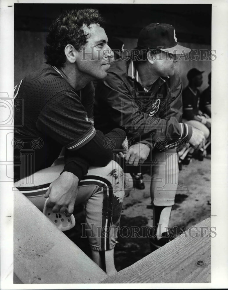 1988 Press Photo Tucson- Pitcher Tom Candiotti and pitching coach Mark Wiley. - Historic Images
