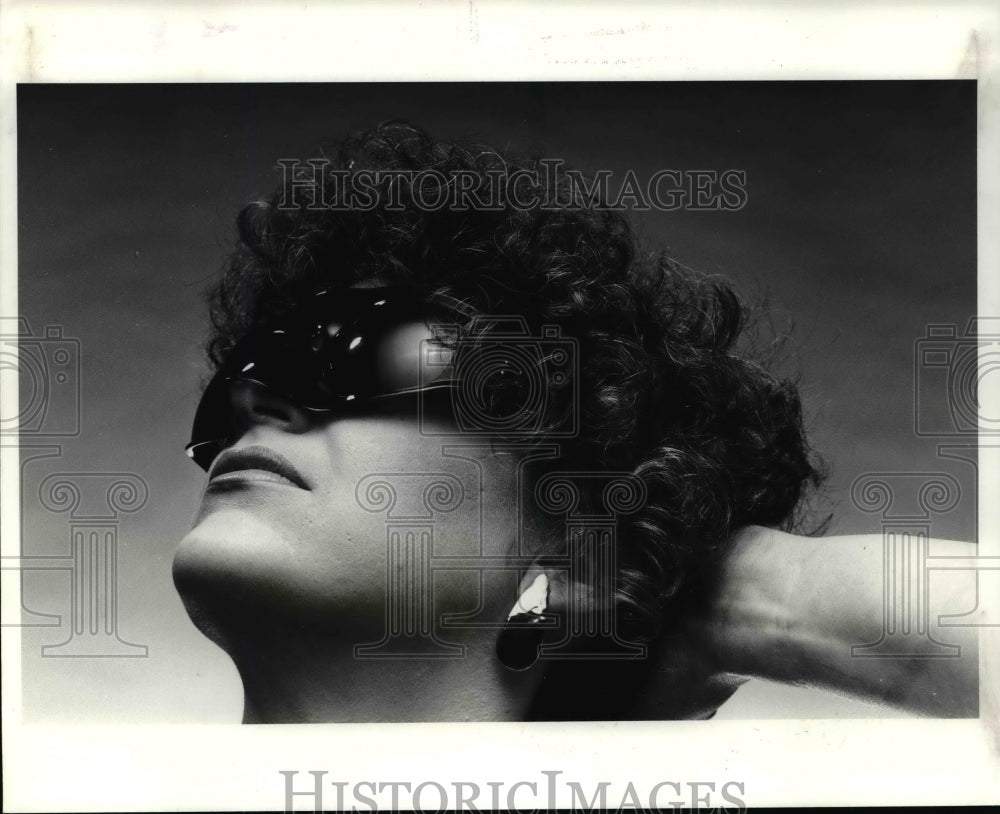 1985 Press Photo Sunglasses - cvb61449 - Historic Images