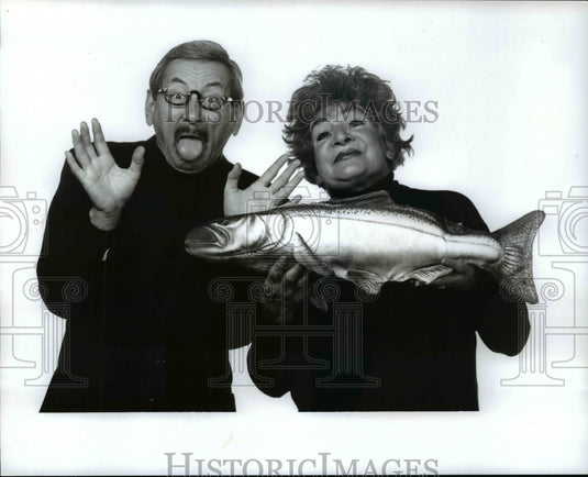 1994 Press Photo William Jean as Pastor Fenwick Bates and Ted Burr as Eve. - Historic Images