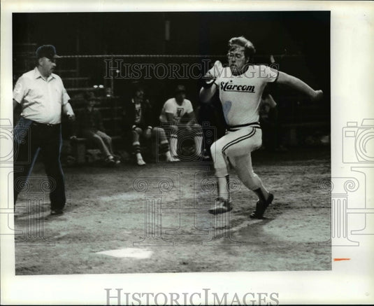1979 Press Photo Home Run for Starcom V Midland Rich Christensen. - cvb61735 - Historic Images