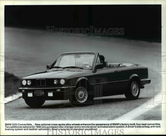 1990 Press Photo BMW 325i Convertible - cvb61920 - Historic Images