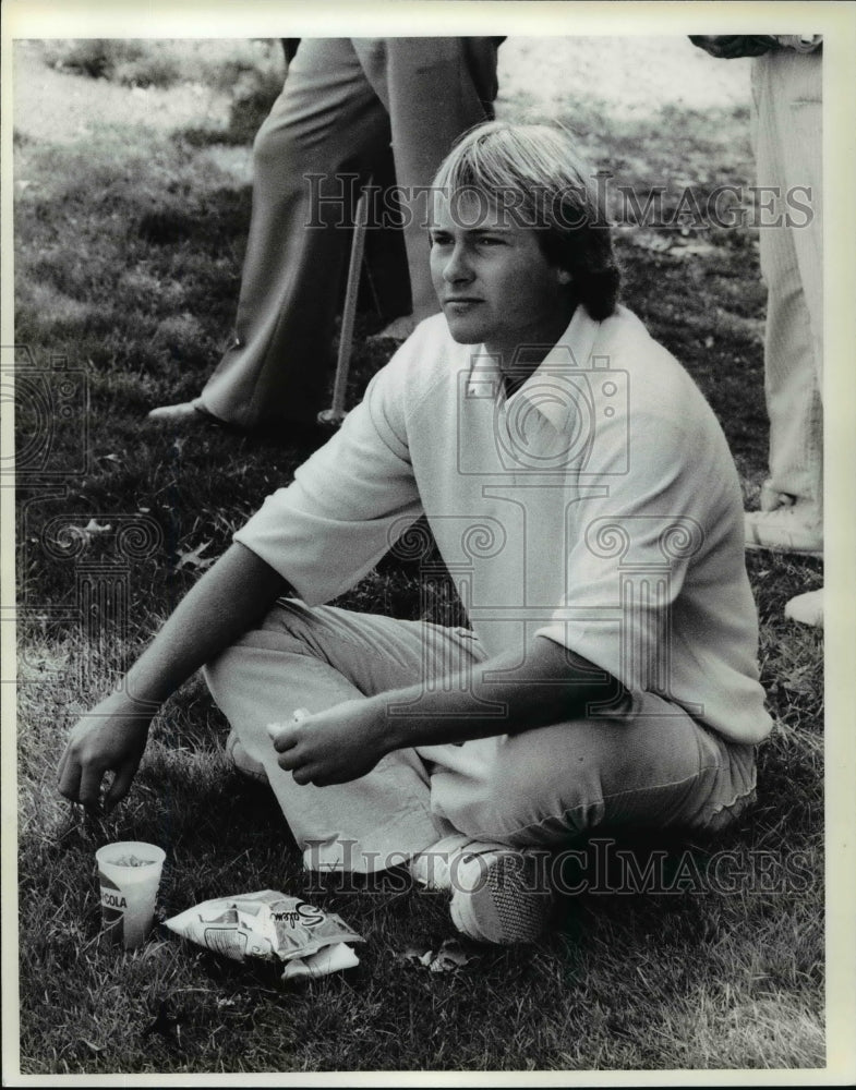 Press Photo John Cook, watches - cvb62627 - Historic Images