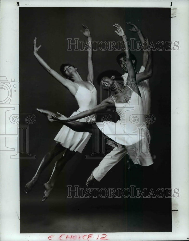 1987, Lubovitch Dance Company-Concerto Six Twenty Two - cvb62736 - Historic Images