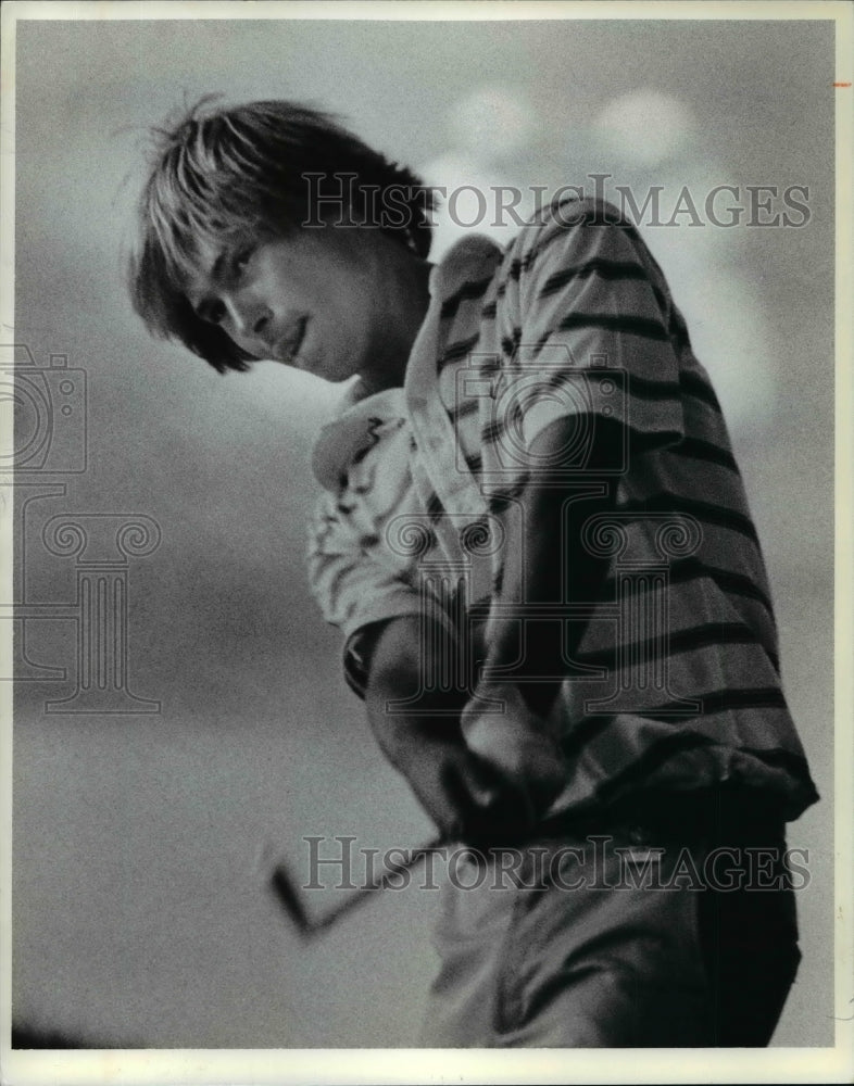 Press Photo Jake Cook on number 2 hole - cvb62965 - Historic Images