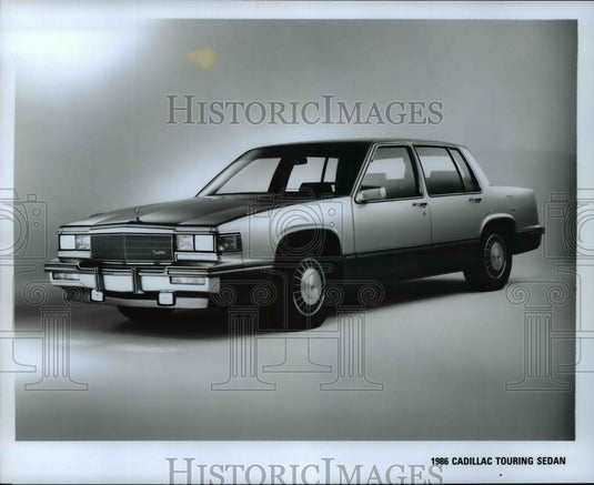 1986 Press Photo 1986 Cadillac Touring Sedan - cvb63307 - Historic Images
