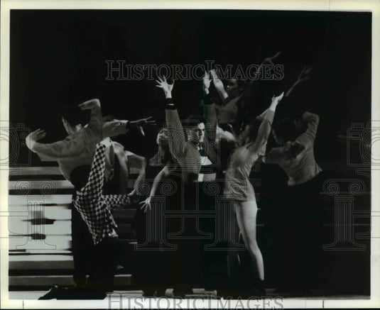 Press Photo "Heart Strings" the musical extravaganza, that raises money - Historic Images