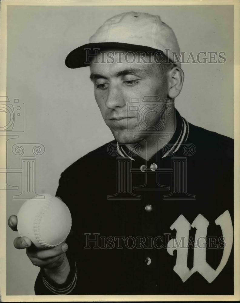 Press Photo Baseball Player - Historic Images