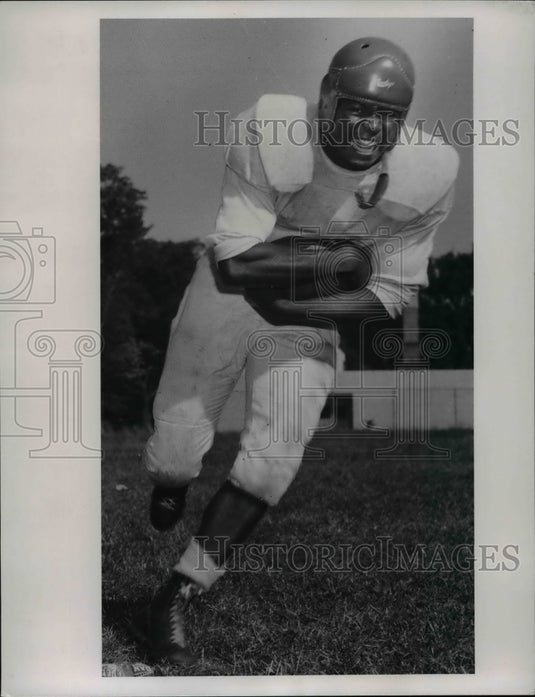 1953 Press Photo Jim Greene, halfback for John Marshall football team 1953 - Historic Images