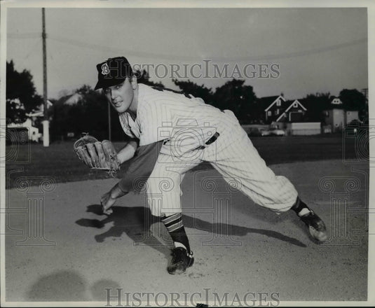 Press Photo Ken Mitchell, La Riche Ford - Historic Images