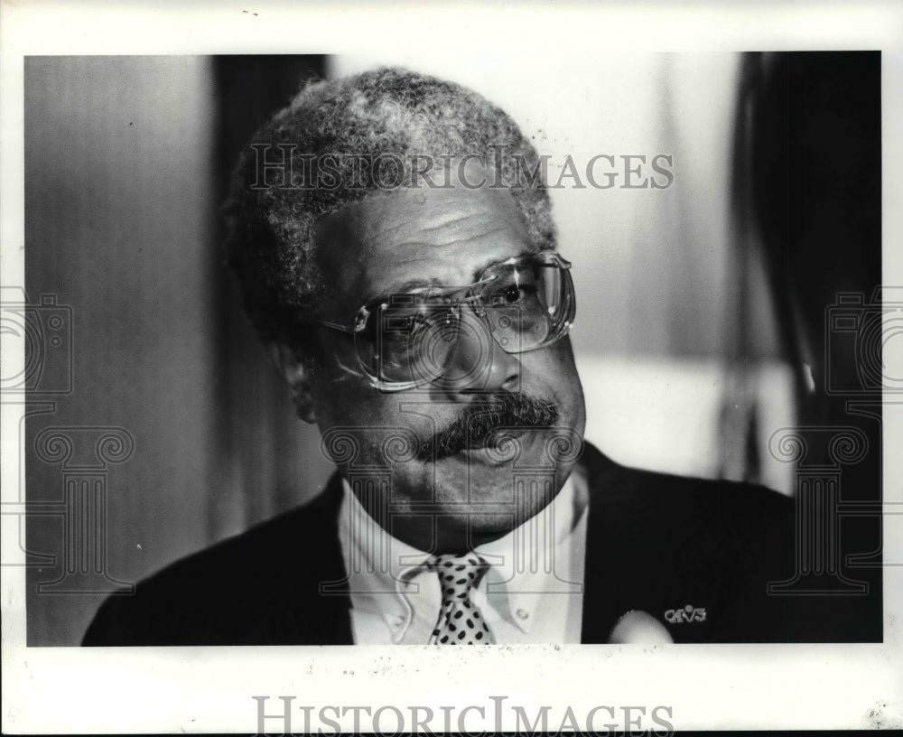 1986 Press Photo Cavs General Manager Wayne Embry - Historic Images