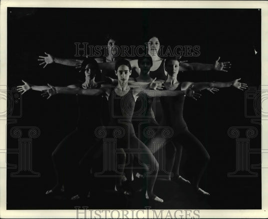 1979 Press Photo Pillow Dance - Historic Images