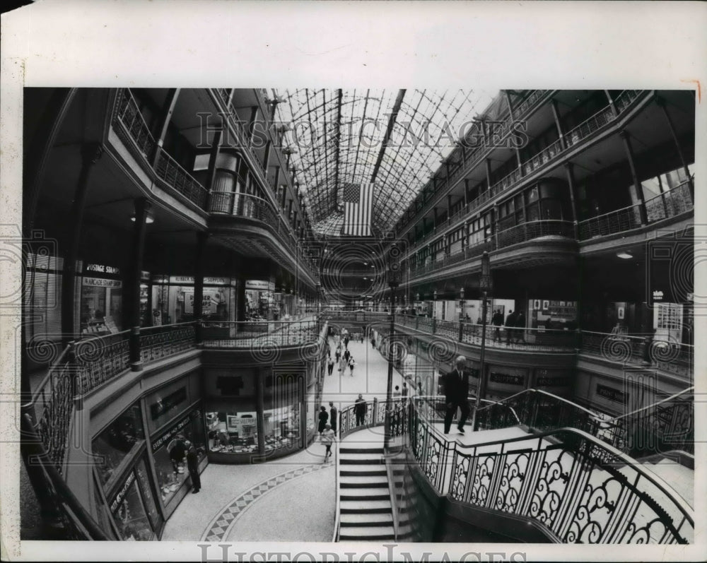 1967 Press Photo Old arcade from Euclid level above Superior on entrance - Historic Images