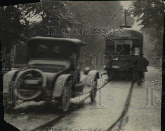 1919 Press Photo Trolley and car - Historic Images