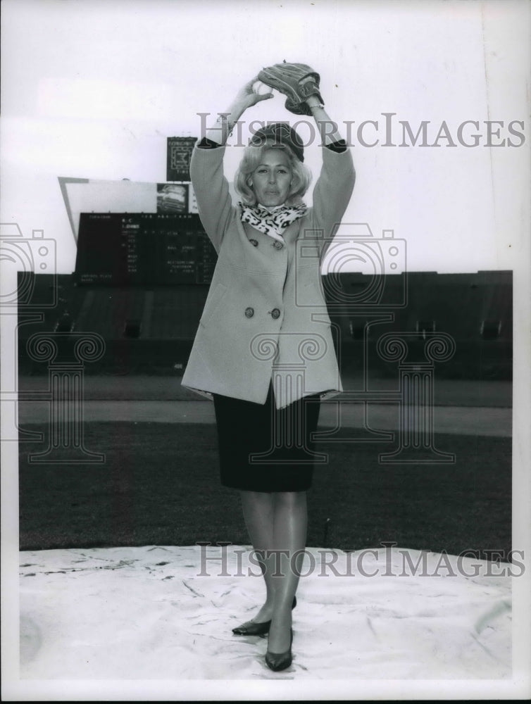 1967 Mrs. Dick Rodatz-Historic Images