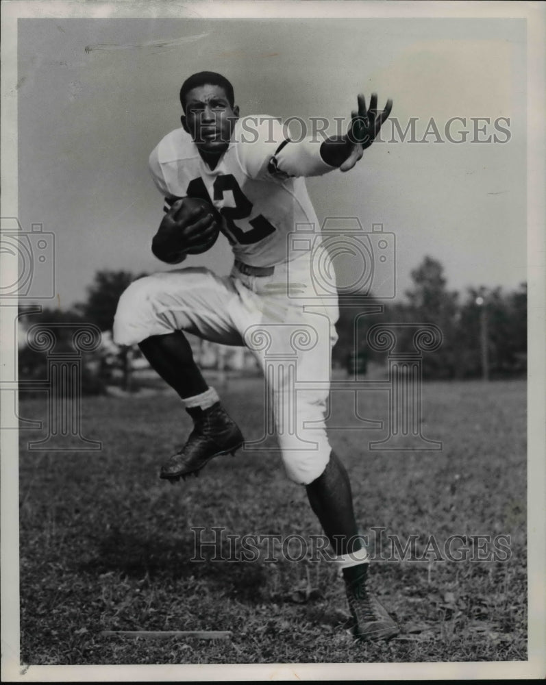1951 Press Photo Burrell Shields, Halfback. Senior Carroll U. - cvb65305 - Historic Images