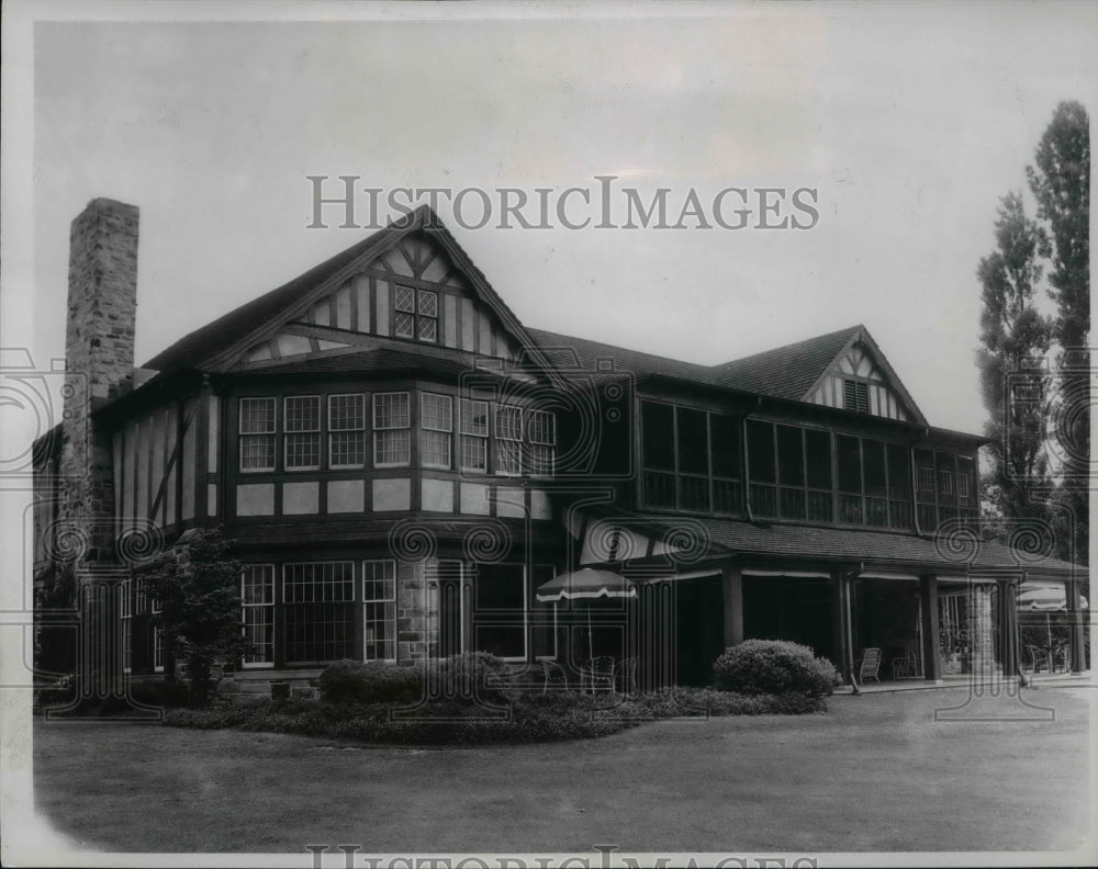 1954 Press Photo Mayfield Club Art No. 1 - cvb65668 - Historic Images