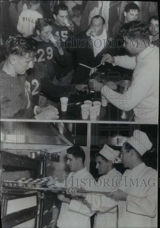 1940 Press Photo Ithaca NY Carl Snavely, head football  coach at  Cornell - Historic Images