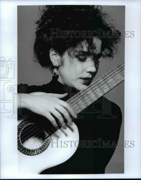 1999 Press Photo Antigoni Goni-guitarist - Historic Images