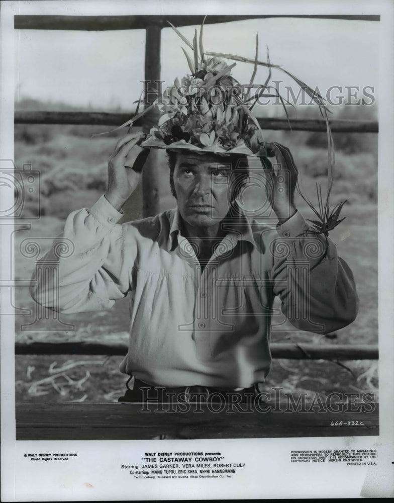 1974 Press Photo James Garner-The Castway Cowboy - Historic Images