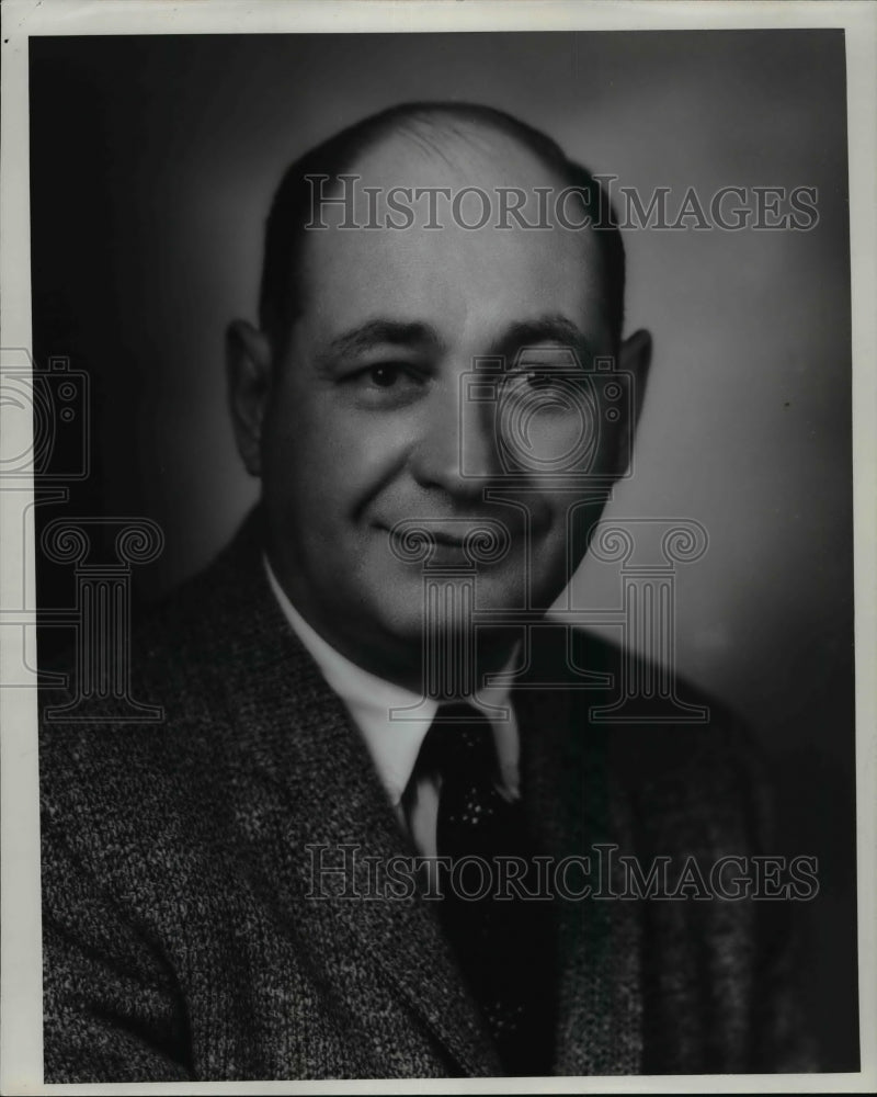 1961 Press Photo Head Freshman Football Coach of Notre Dame Hugh Devore - Historic Images