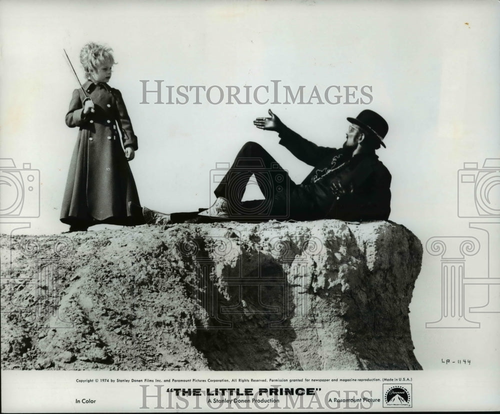 1974 Press Photo Steven Warner & Bob Fosse star in "The Little Prince" - Historic Images