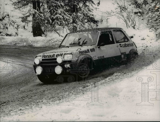 Race car - Historic Images